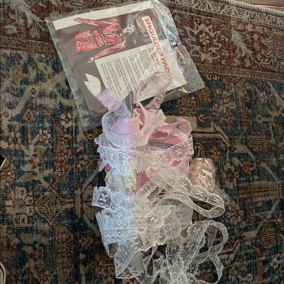 Assorted Sewing Notions - Picture 2 of 5